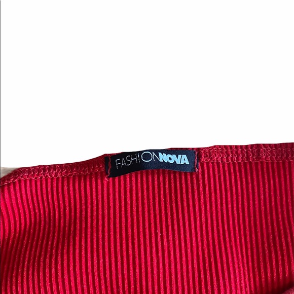 Red off the shoulder bodycon - Picture 4 of 4